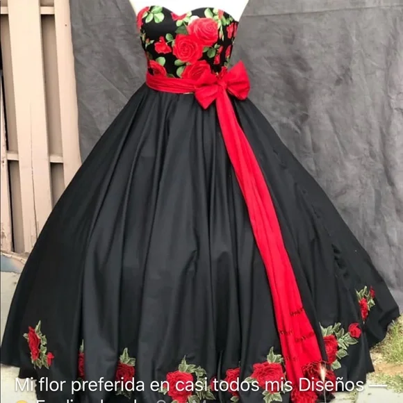 Quinceañera Dress Mexican - Picture 2 of 3